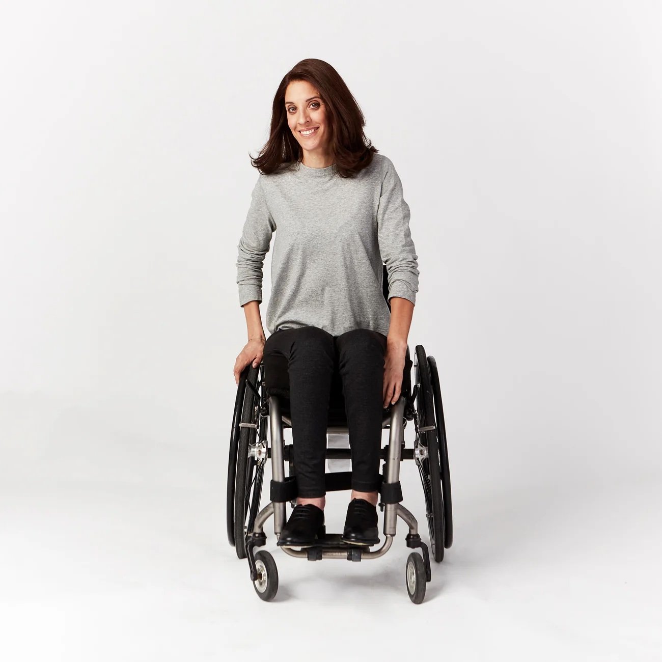 iz_adaptive_womens_long_sleeve_t_shirt_grey.jpeg
