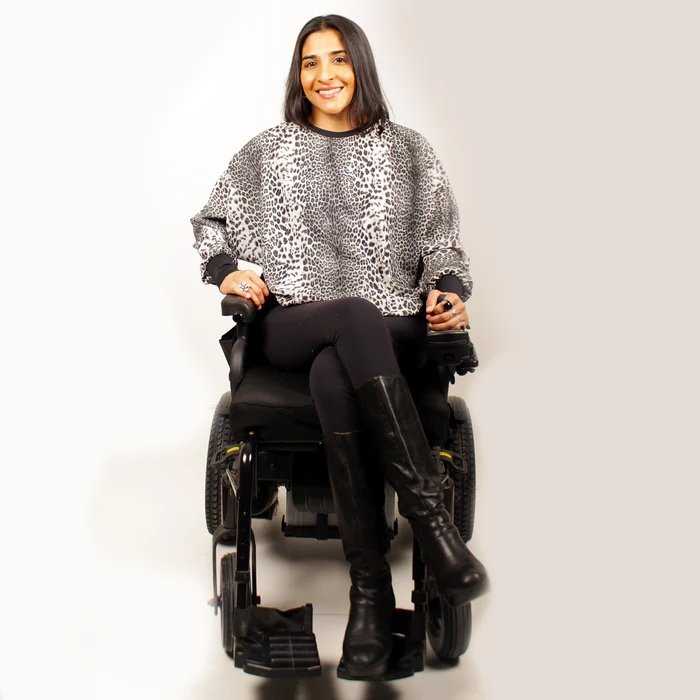 iz_adaptive_womens_dolman_sleeve_top_leopard_print.webp_grey.jpeg