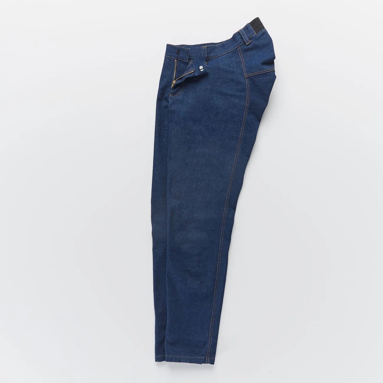 iz_adaptive_womans_dundas_jeans_detail_view.jpeg