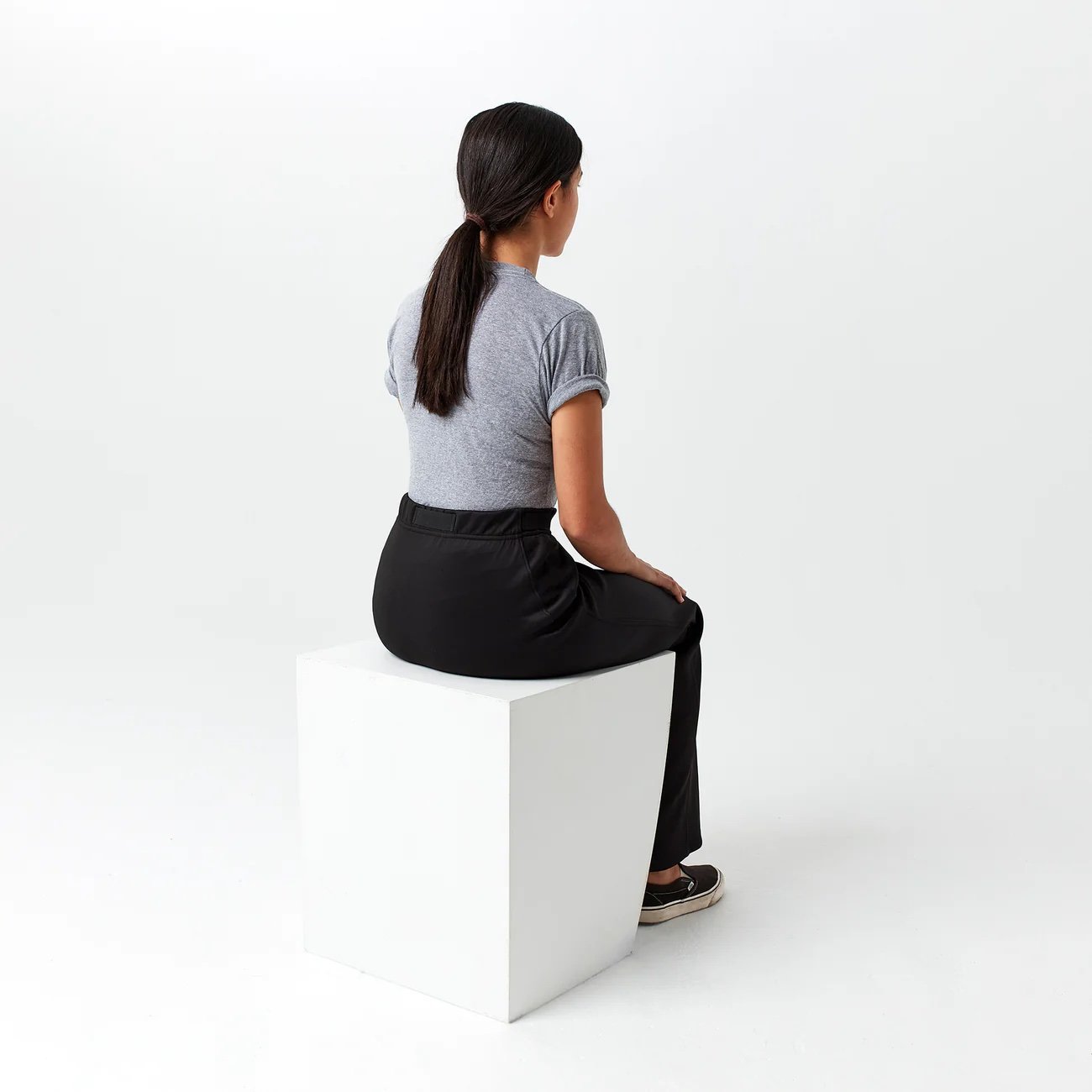 iz_adaptive_womens_yoga_pant_back.jpeg