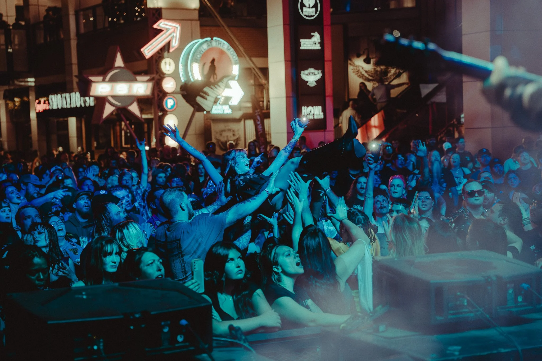 LL LTL Crowd Shot-3.jpg
