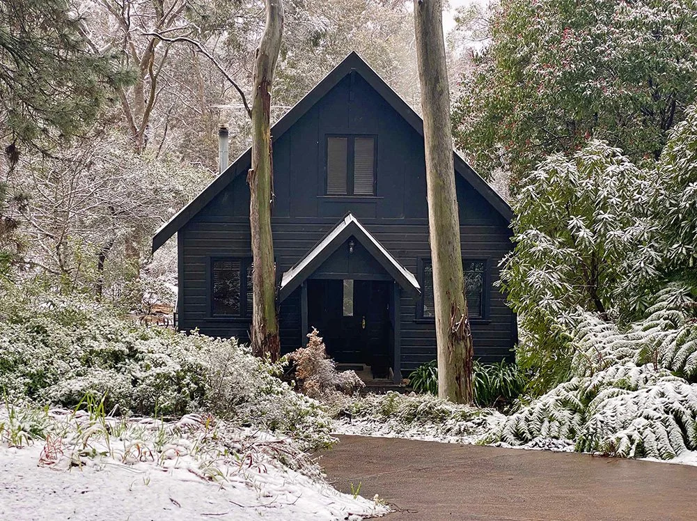 House_snow_2.jpg