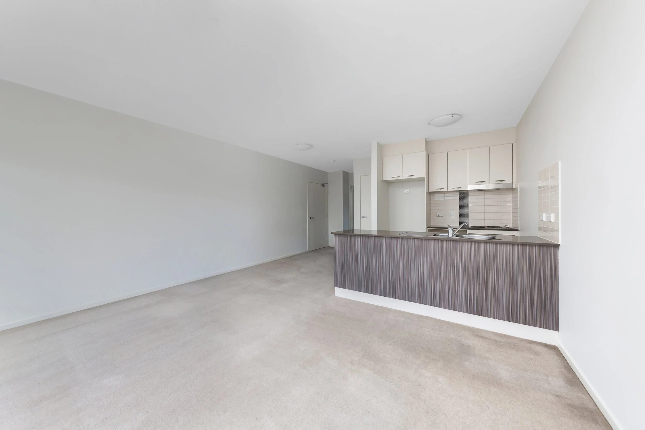 84_329 Flemington Rd_3.jpeg