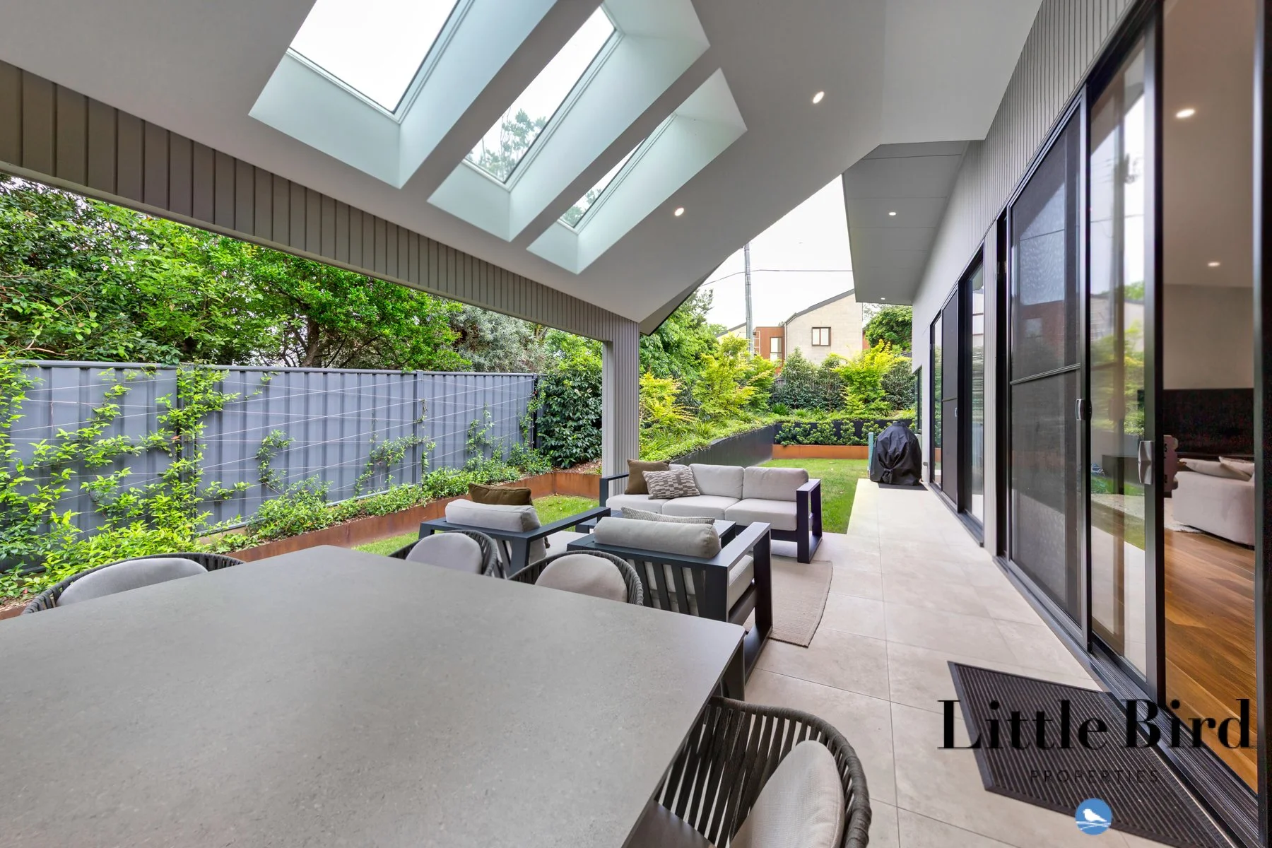 6 Hopetoun Cct Deakin_23.jpg