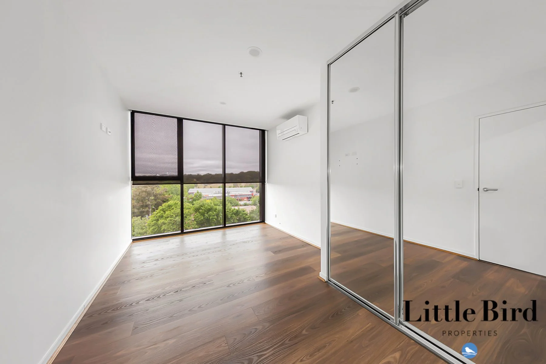 211_4 Grazier Lane Belconnen_8.jpg