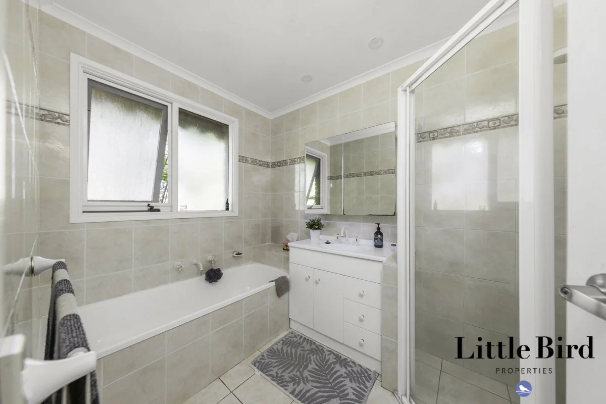 2 Adamson cres Wanniassa_22.jpg