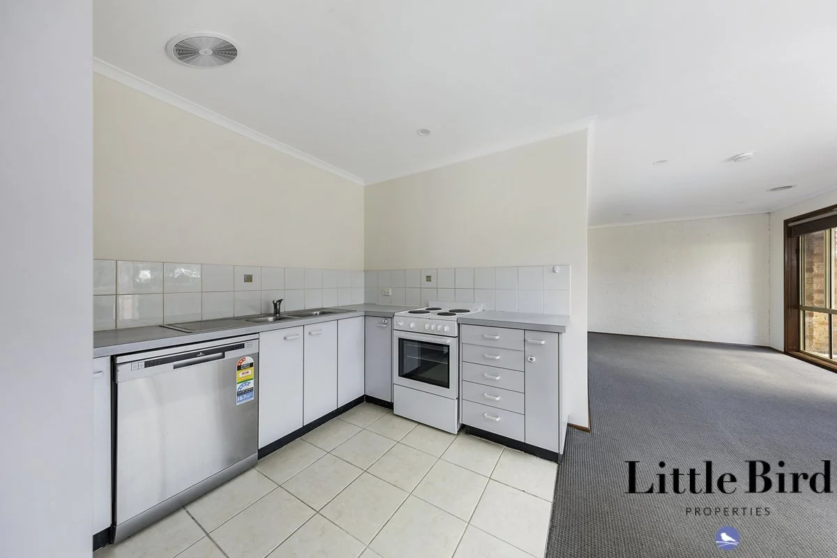 20_20 Burdett St Theodore_7.jpg
