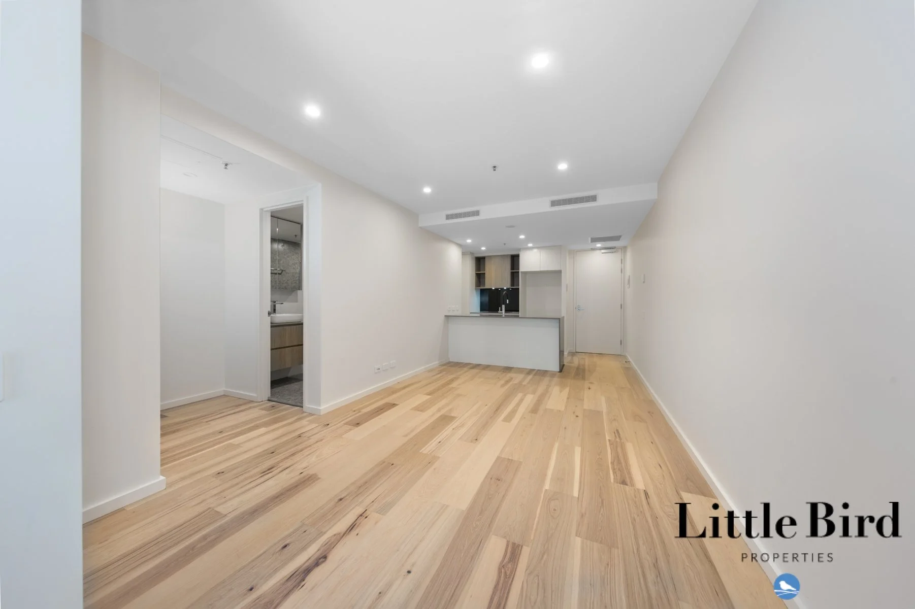 220_61 Cooyong St Braddon_9.jpg