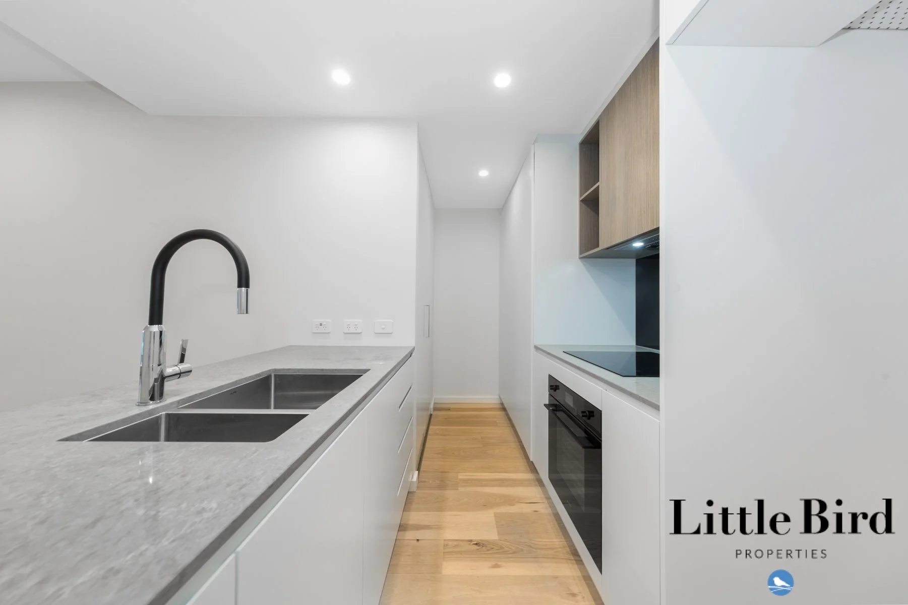 220_61 Cooyong St Braddon_10.jpg