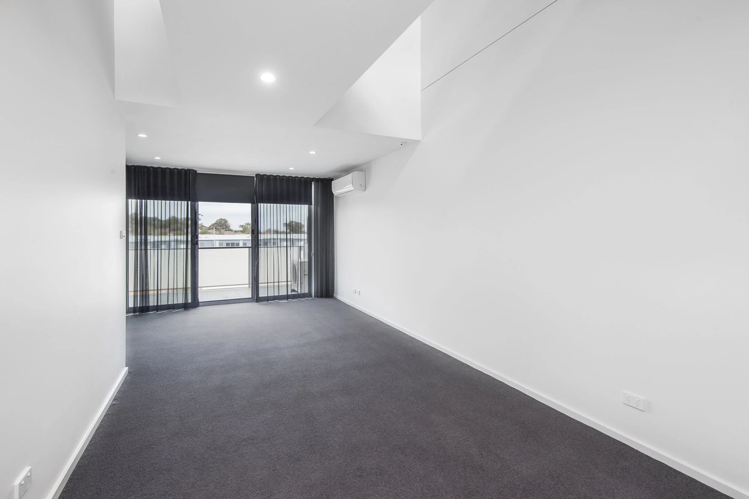 41_815 Horespark Dr Amaroo_3.jpg