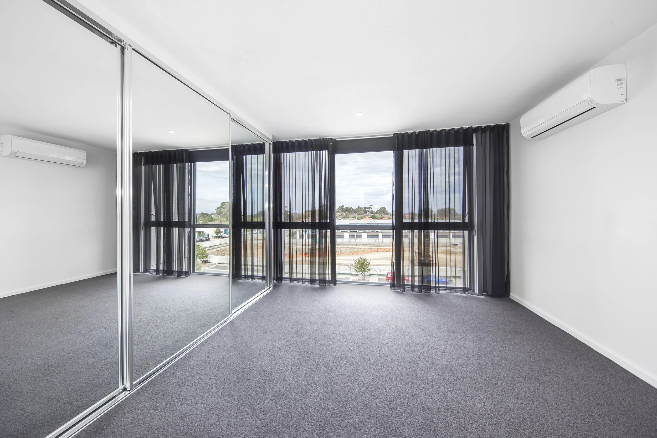 41_815 Horespark Dr Amaroo_10.jpg