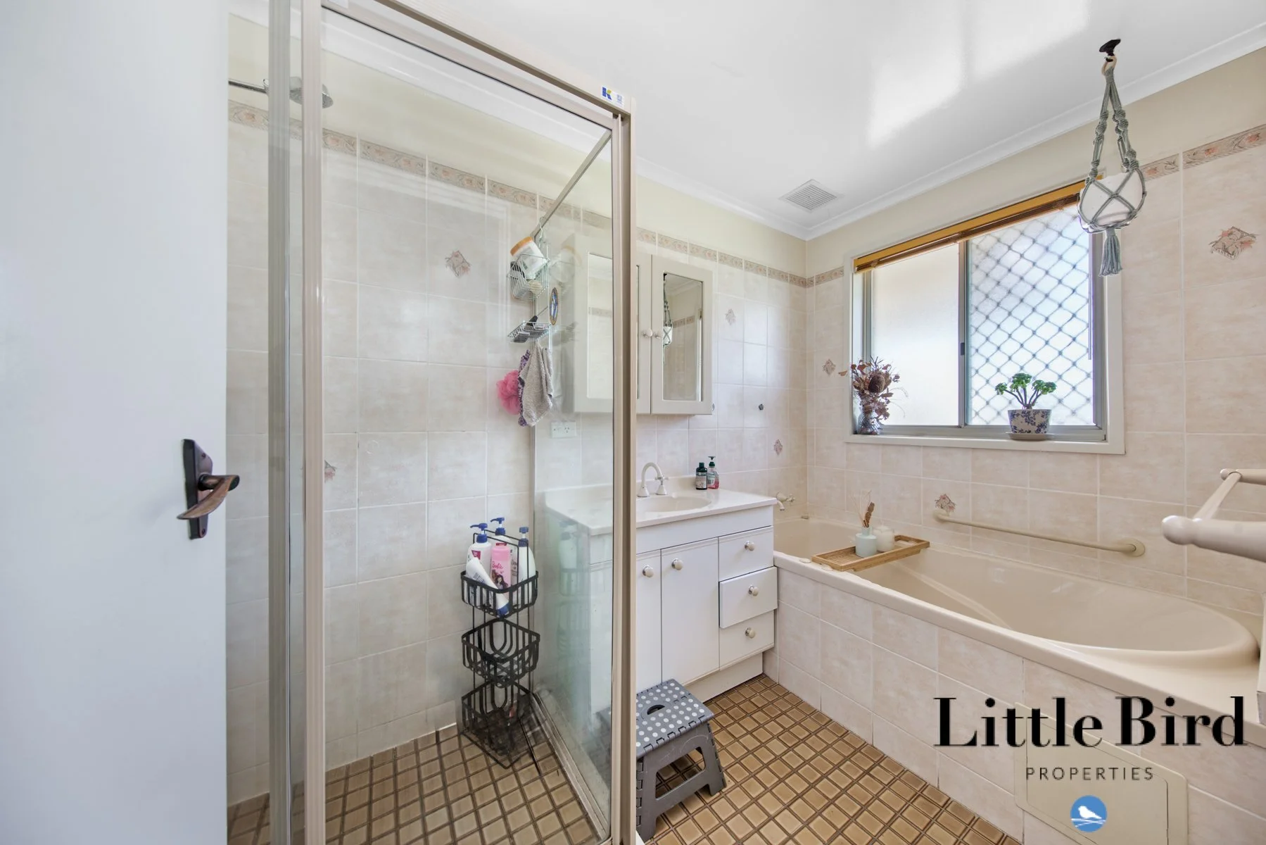 6 O'hea St Wanniassa_14.jpg