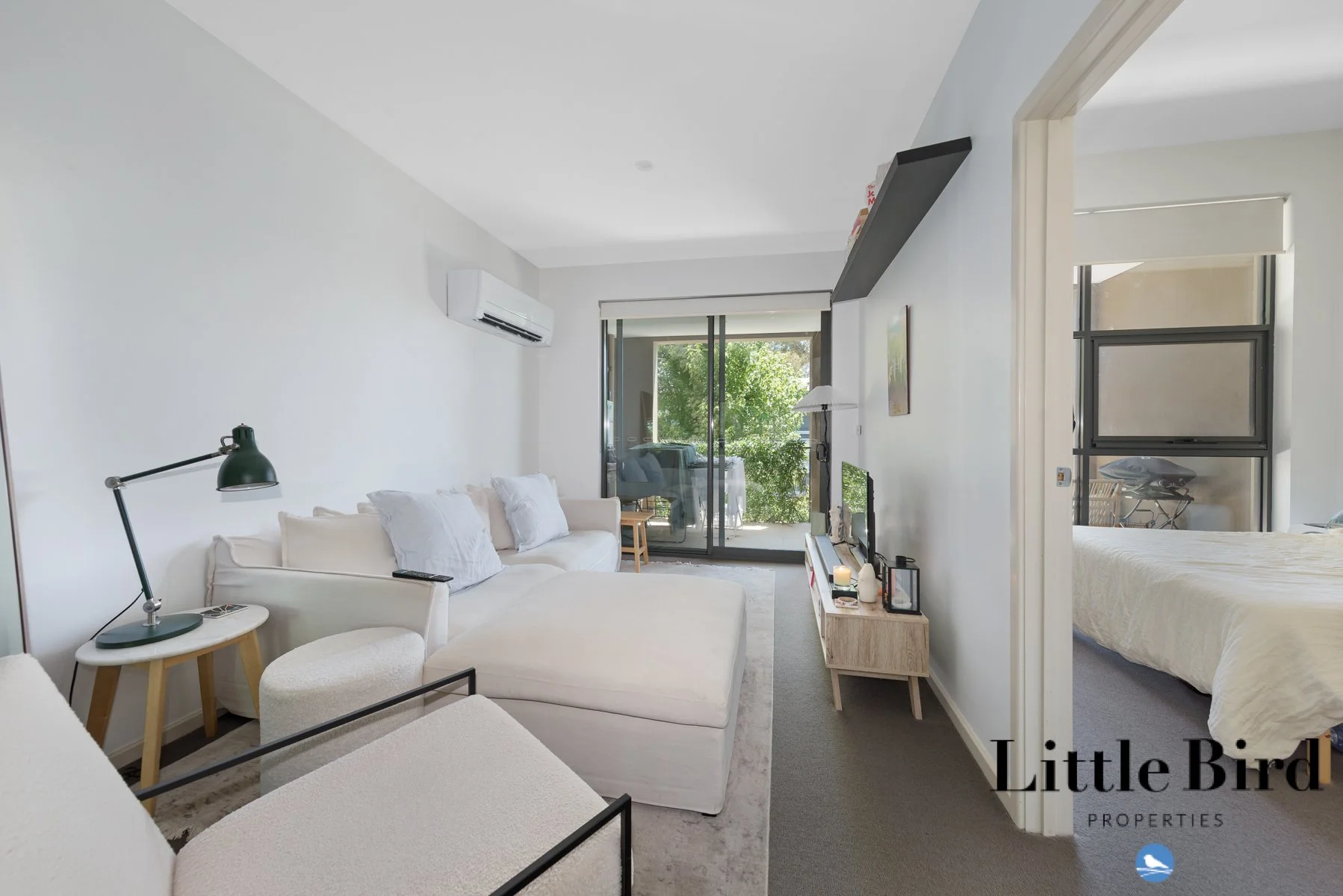 7_135 Limestone Ave Braddon_3.jpg