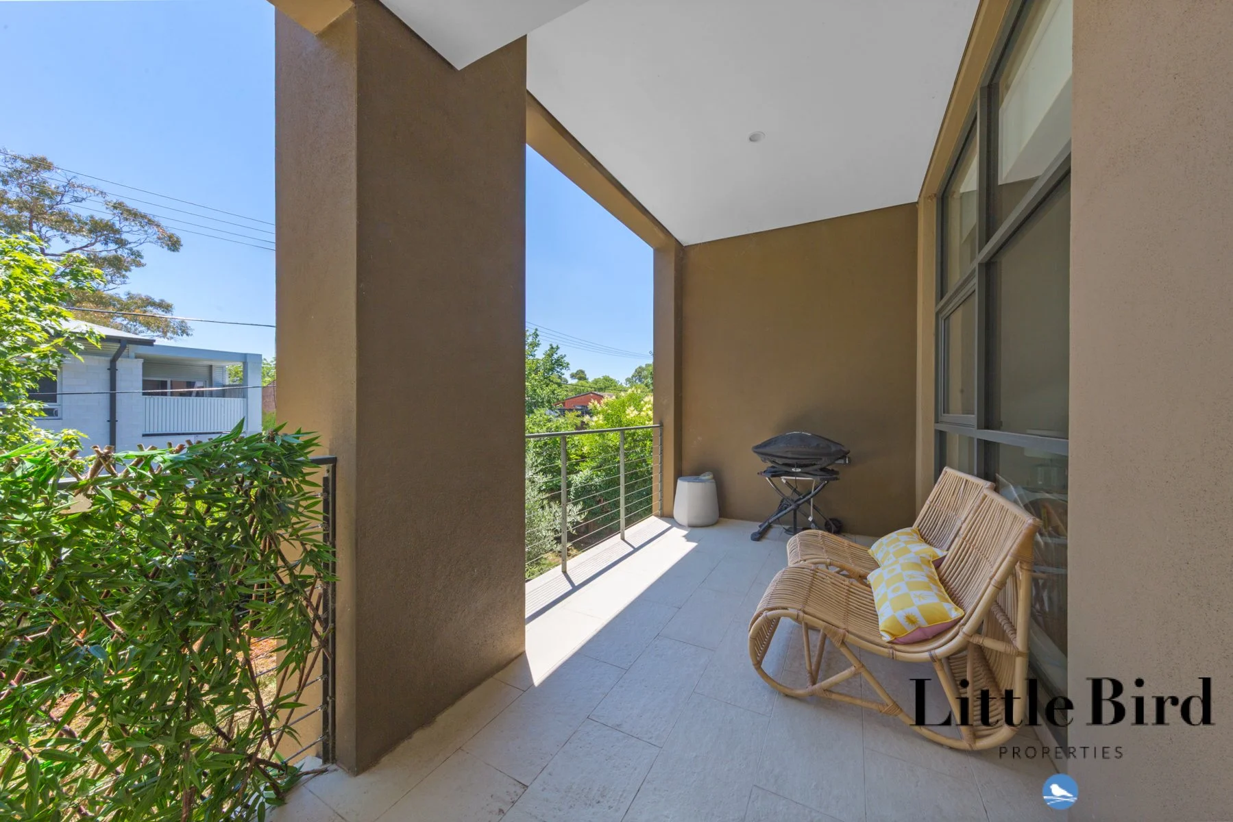 7_135 Limestone Ave Braddon_8.jpg