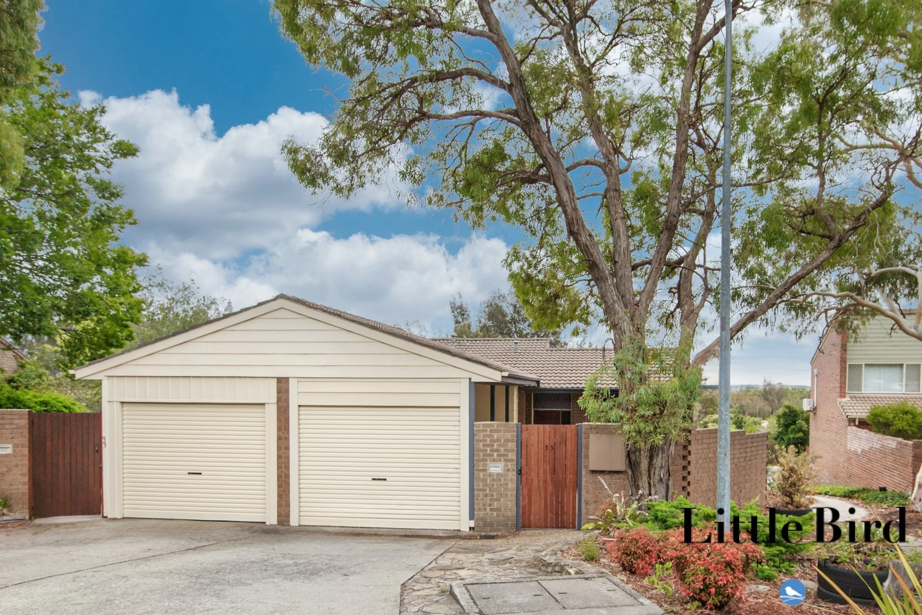 35 Hallen Close Phillip_1.jpg