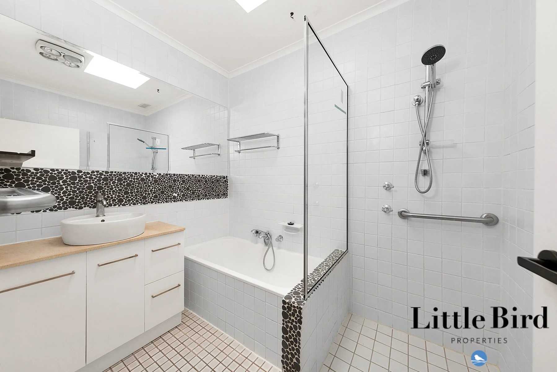 35 Hallen Close Phillip_14.jpg