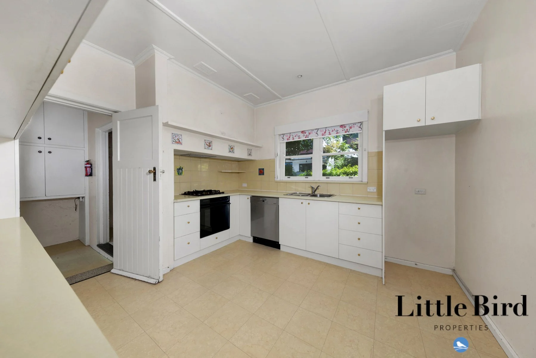 31 Arthur circle Griffith_6.jpg