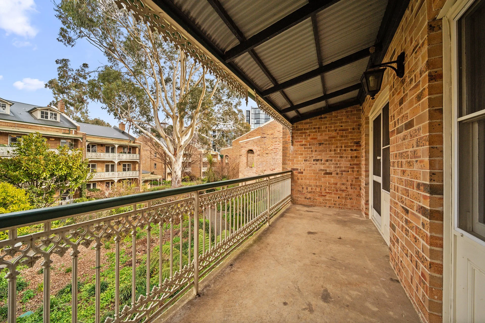 Reid 52-1 Kogarah Lane_16.jpg