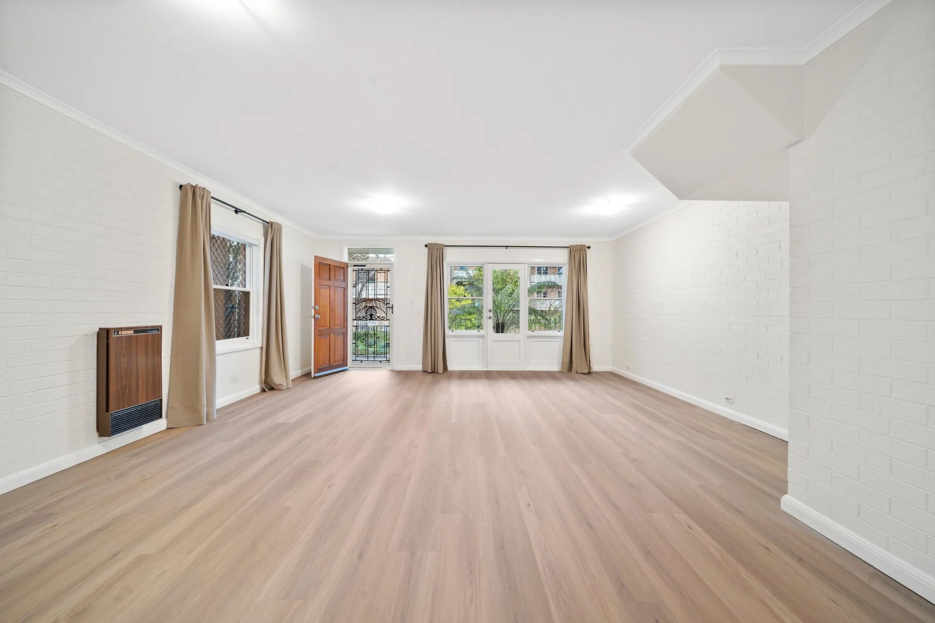 Reid 52-1 Kogarah Lane_18.jpg