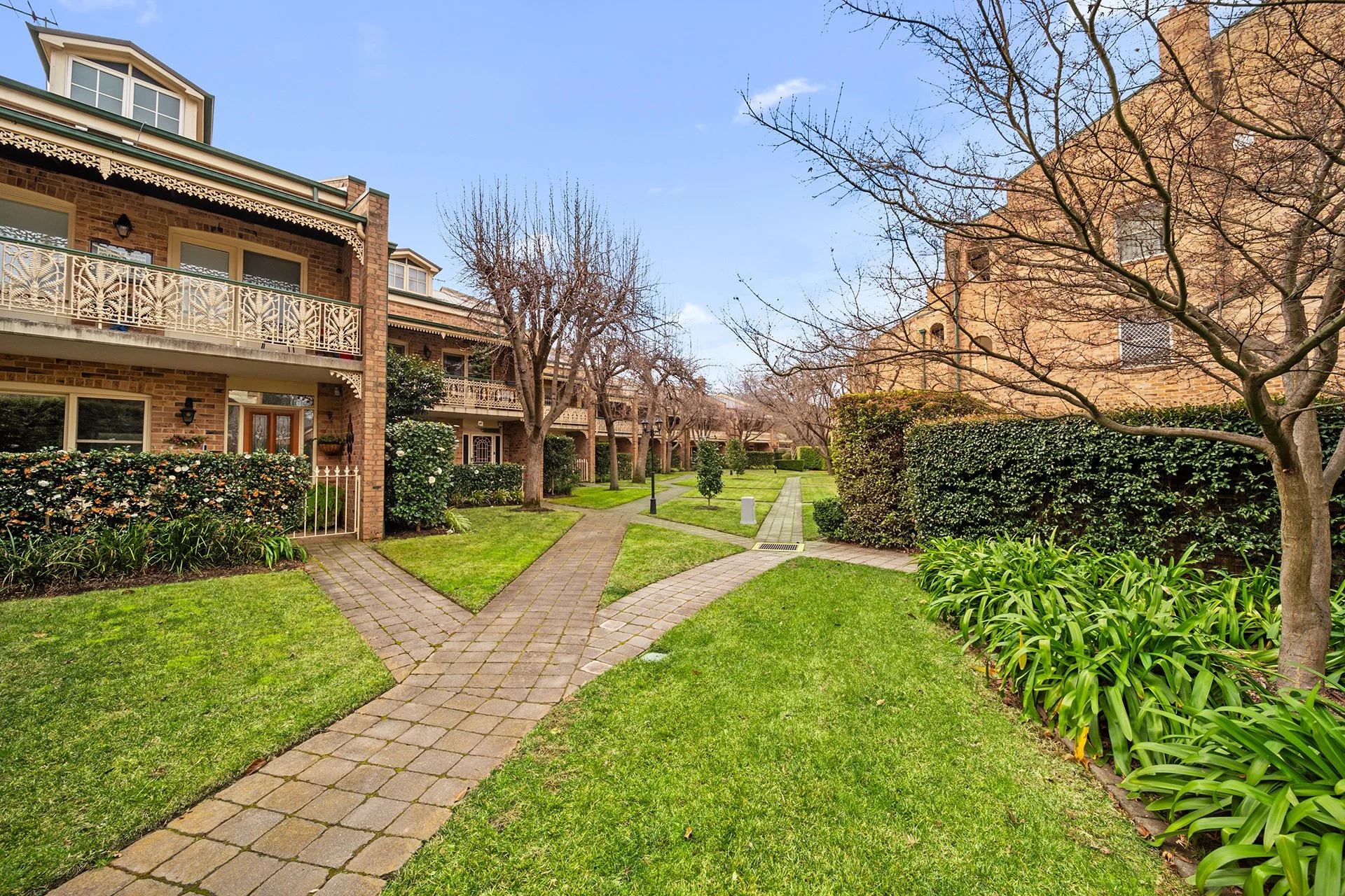 Reid 52-1 Kogarah Lane_21.jpg