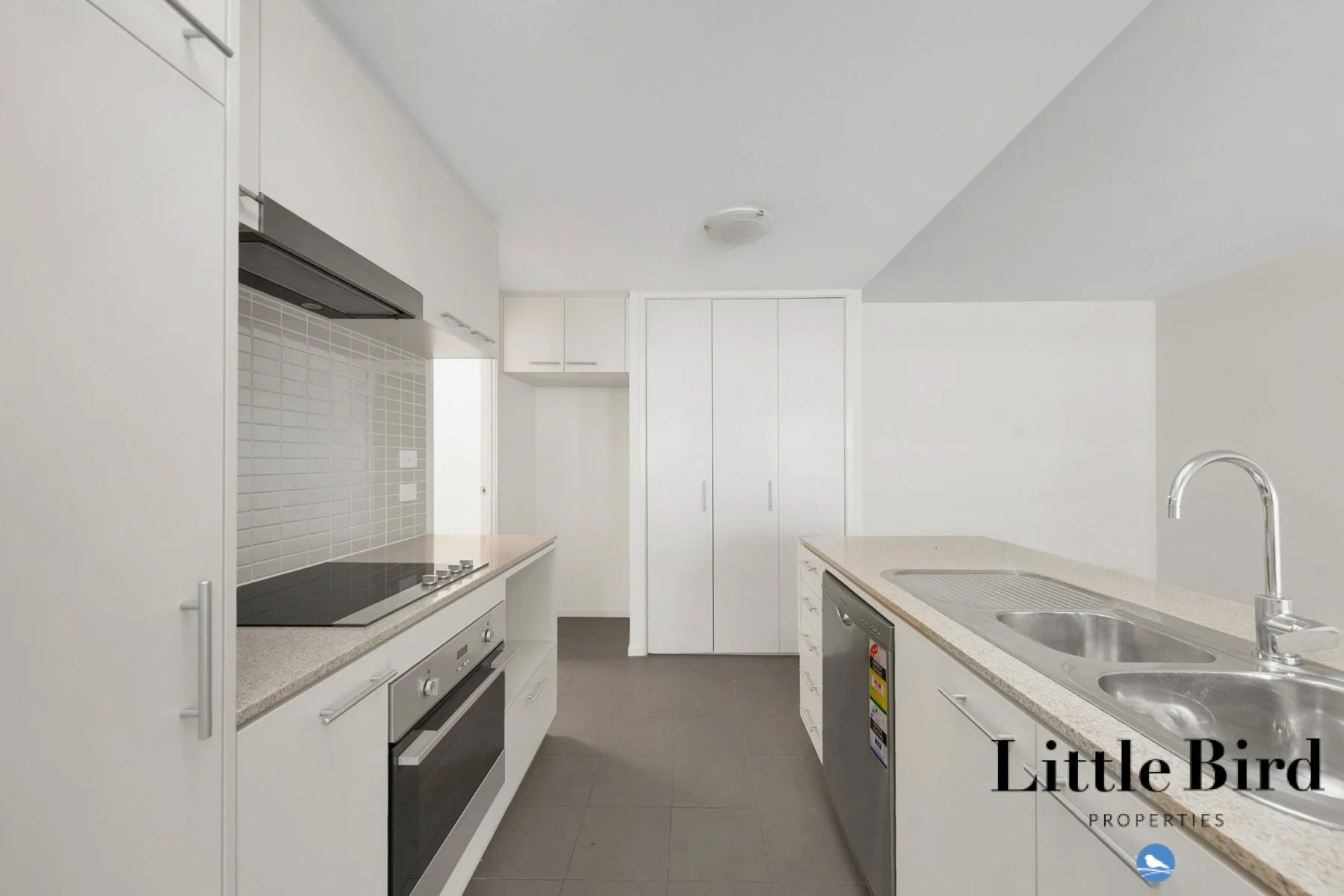 242_84 Chandler st Belconnen_5.jpg