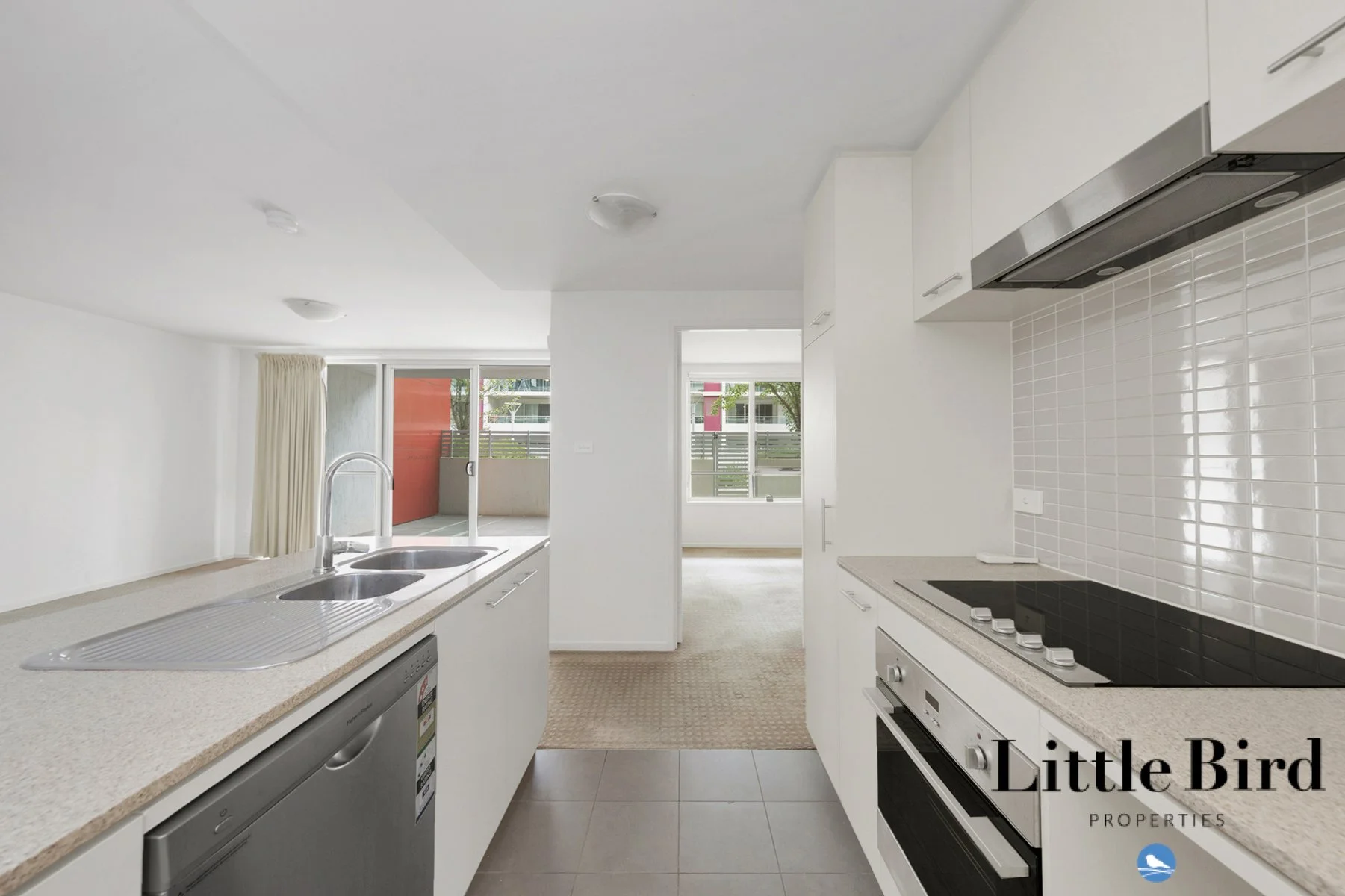 242_84 Chandler st Belconnen_6.jpg