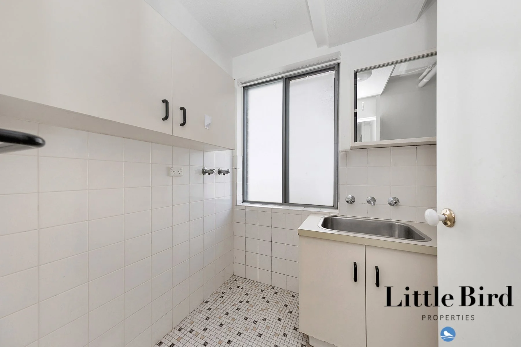 22_6 Wilkins St Mawson_13.jpg