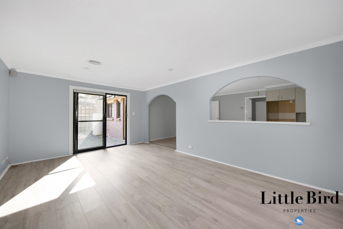 43 Castley cct Kambah_10.jpg