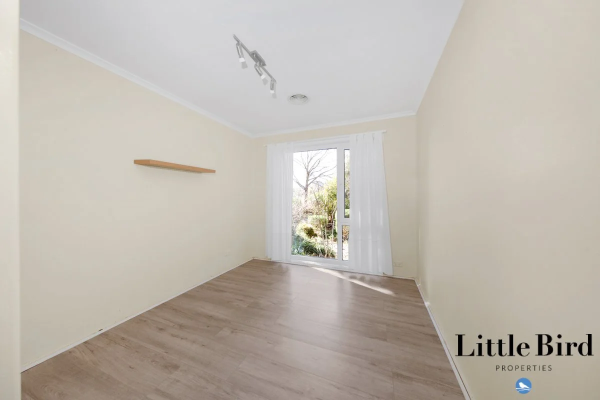 43 Castley cct Kambah_15.jpg