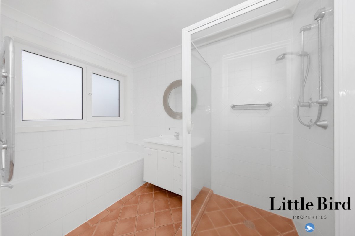 43 Castley cct Kambah_16.jpg