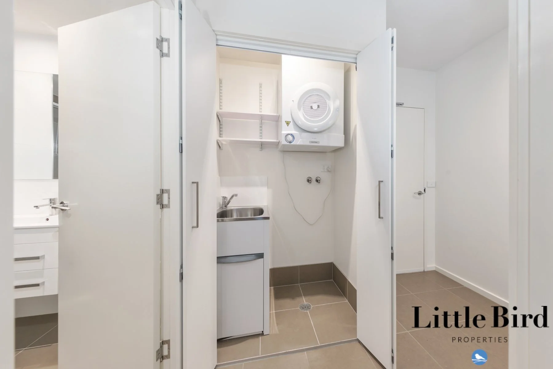 7_35 Torrens st Braddon_8.jpg