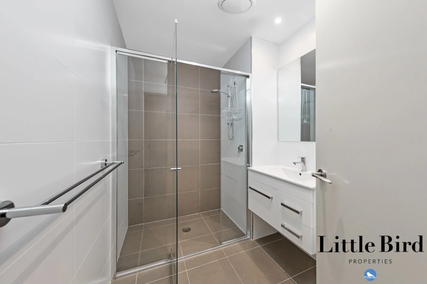 7_35 Torrens st Braddon_9.jpg