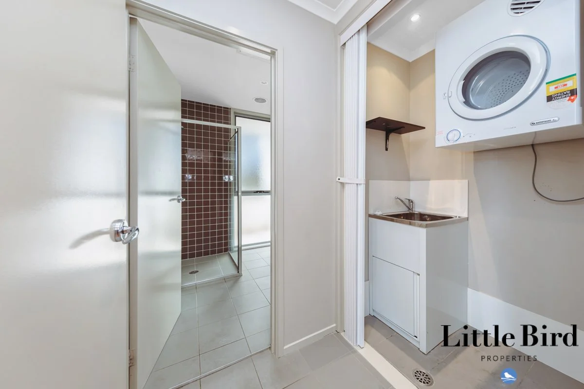 18_57 lowanna st Braddon_5.jpg