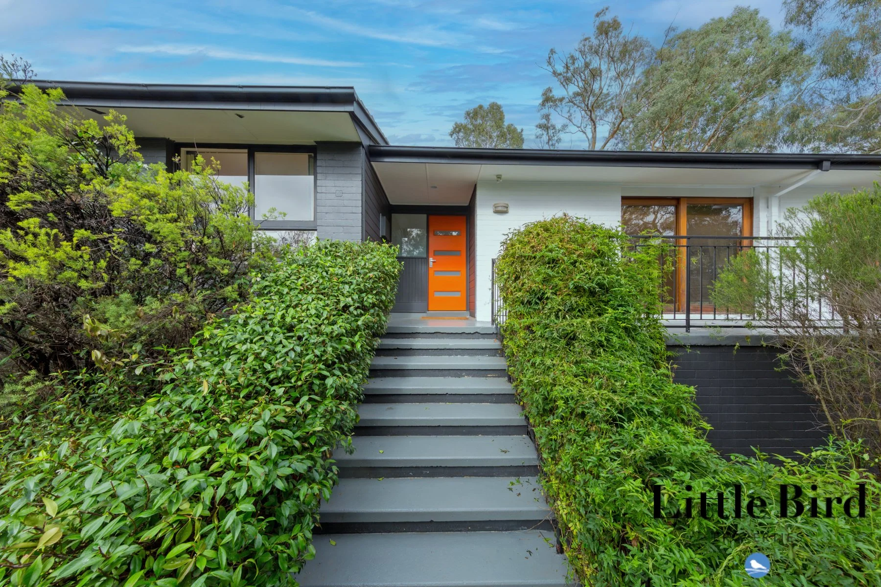 42 Jalanga Cres Aranda_3.jpg