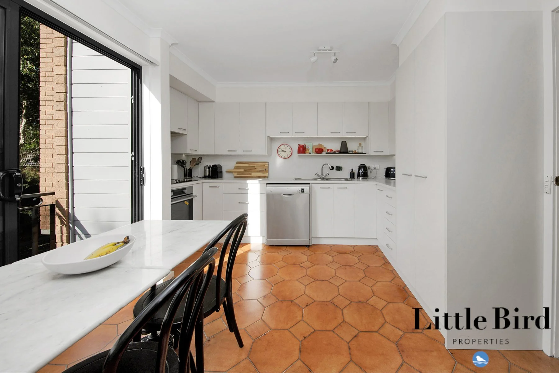 3_14 Currie Cres Kingston_10.jpg