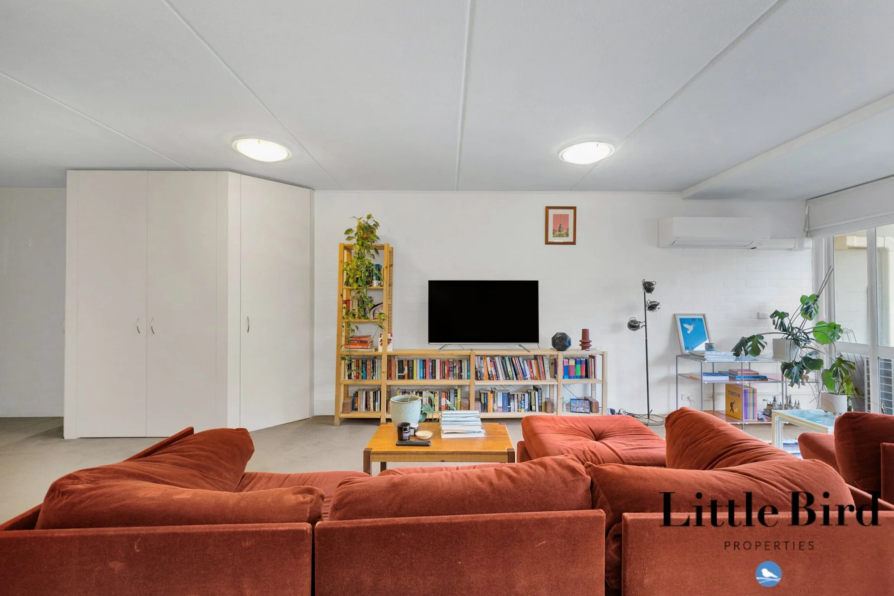 34_18 Currie Cres Kingston_4.jpg