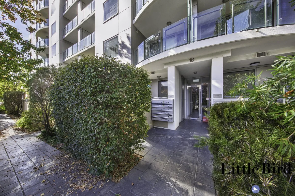 32_18 Moore St Turner_2.jpg