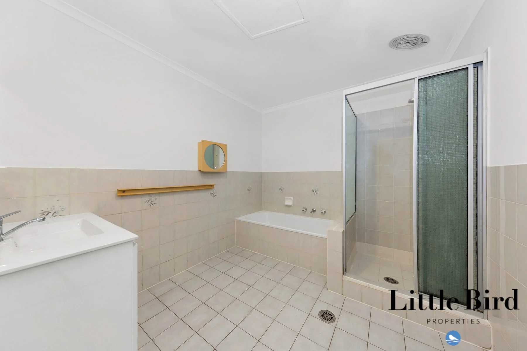 5 Flowerdale Pl Kaleen_12.jpg