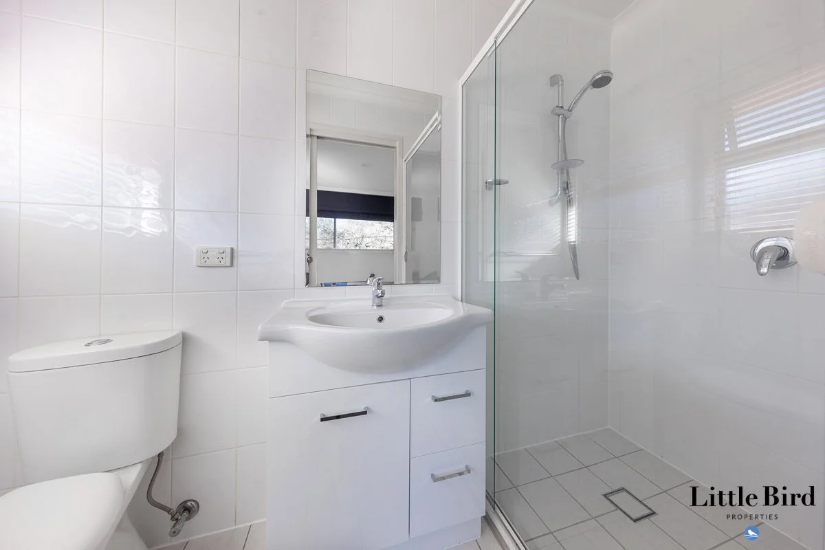 2_4 Taroona Place Lyons_11.jpg