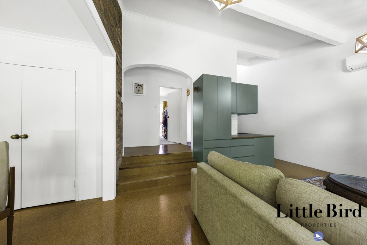 8 Boothby st Garran_4.jpg