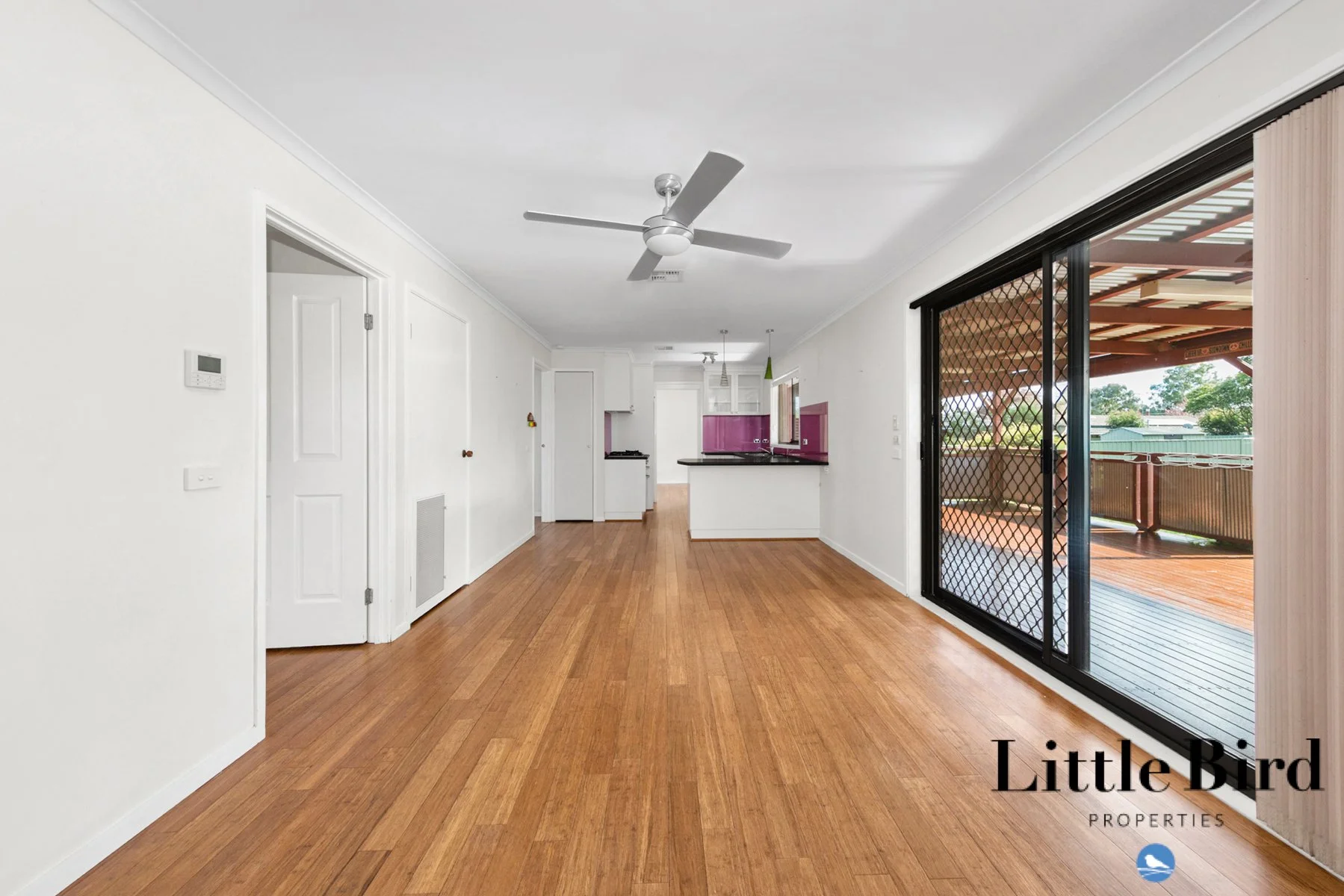 19 Deamer Cres Chisholm_11.jpg