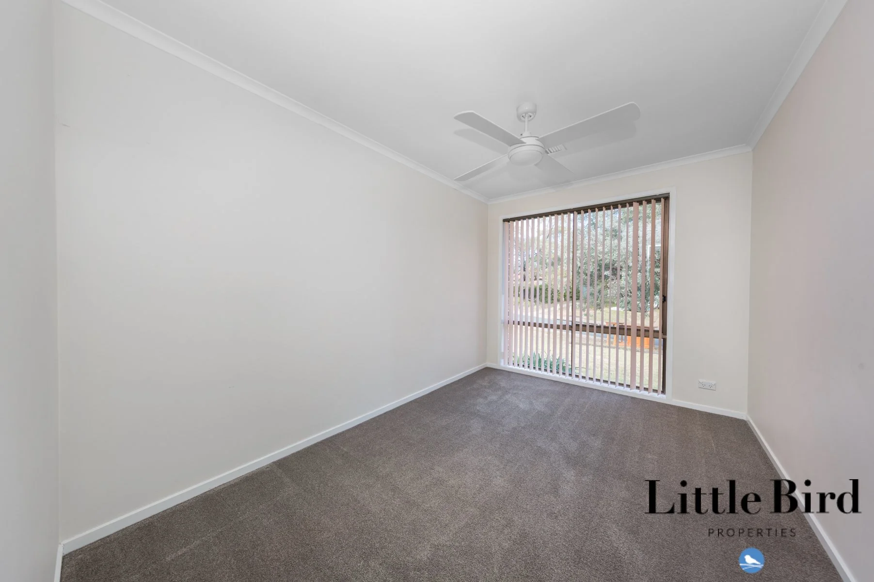 19 Deamer Cres Chisholm_12.jpg