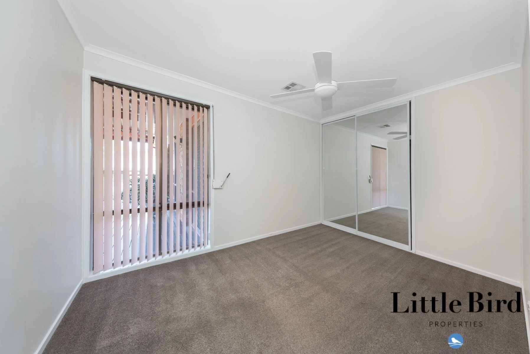 19 Deamer Cres Chisholm_13.jpg