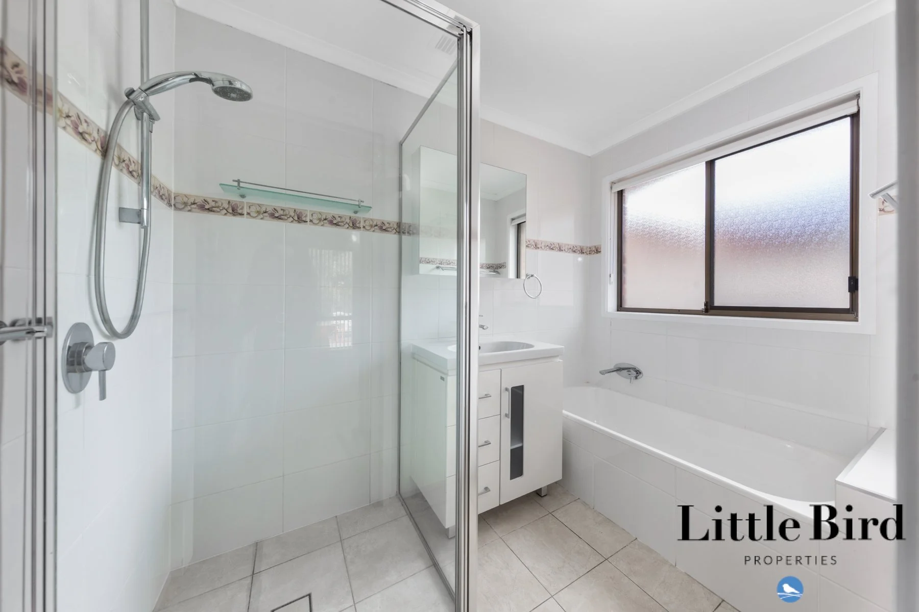 19 Deamer Cres Chisholm_15.jpg