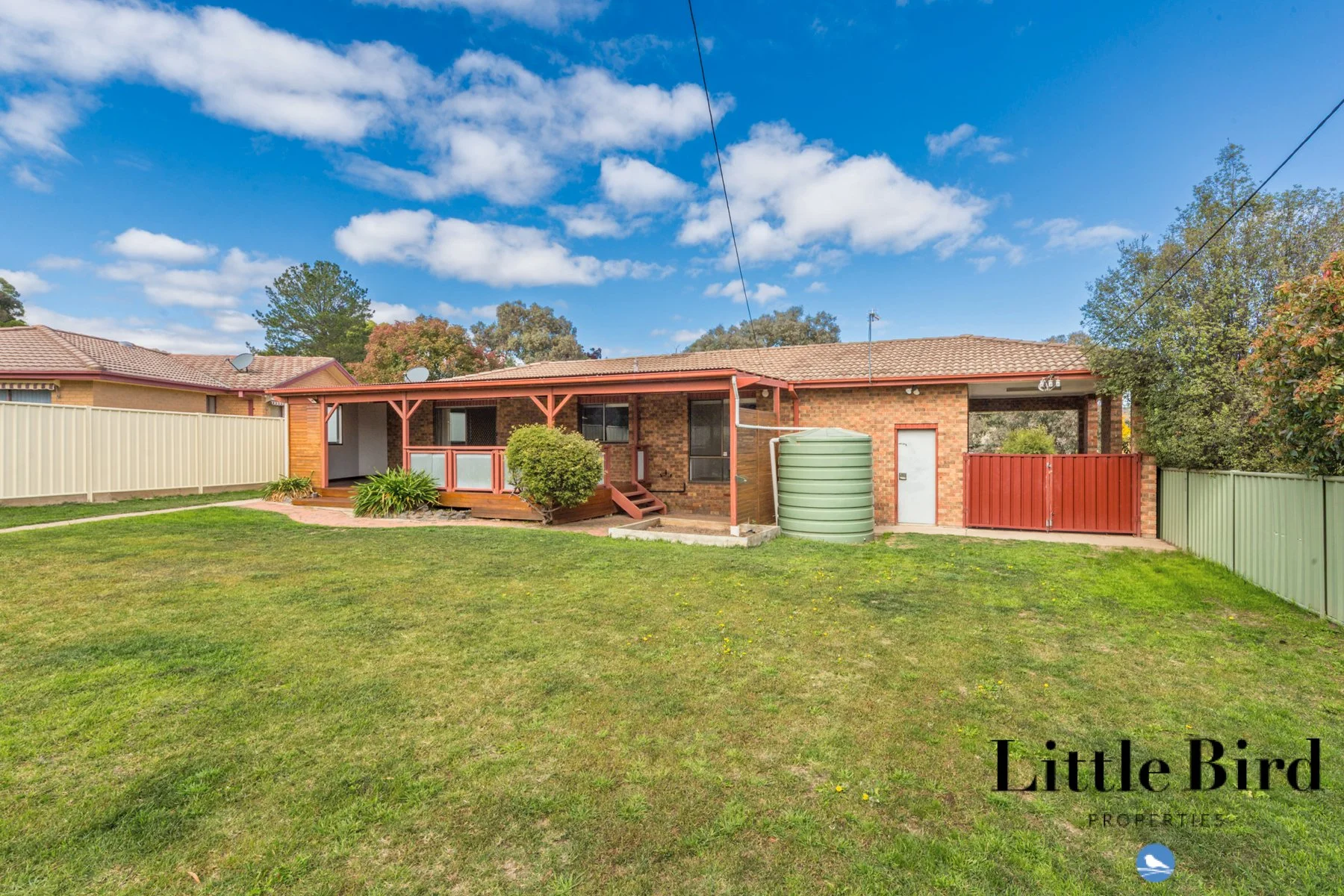 19 Deamer Cres Chisholm_20.jpg