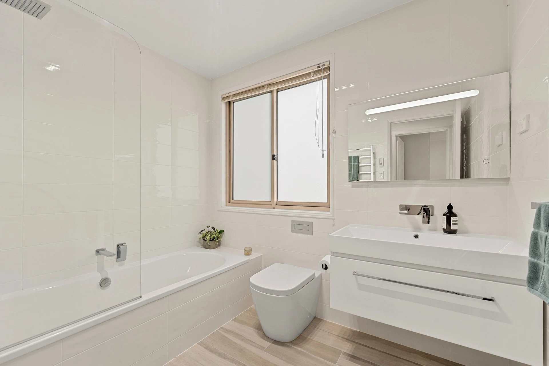 Lyneham 1-17 Fernyhough Street_009.jpg