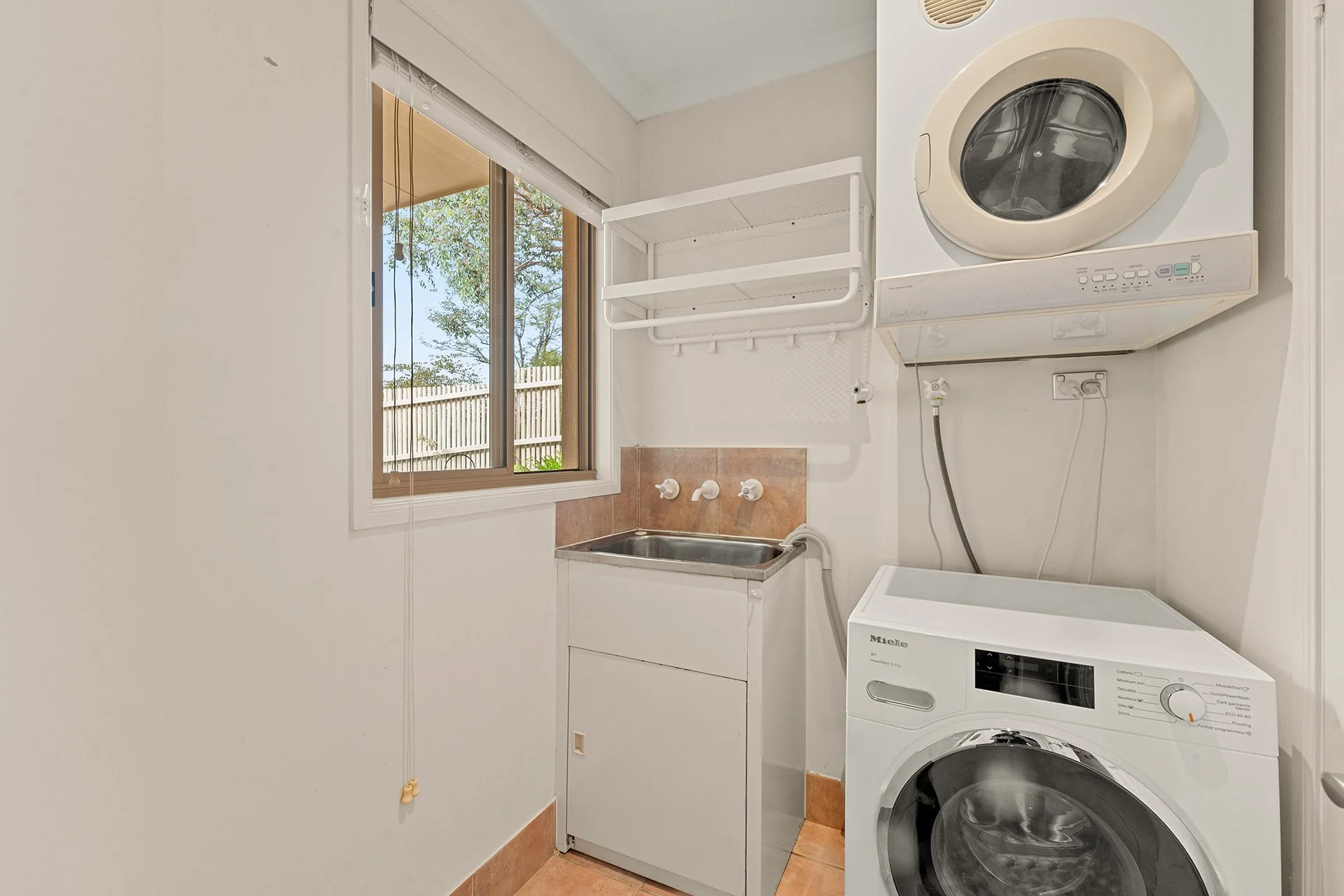 Lyneham 1-17 Fernyhough Street_028.jpg