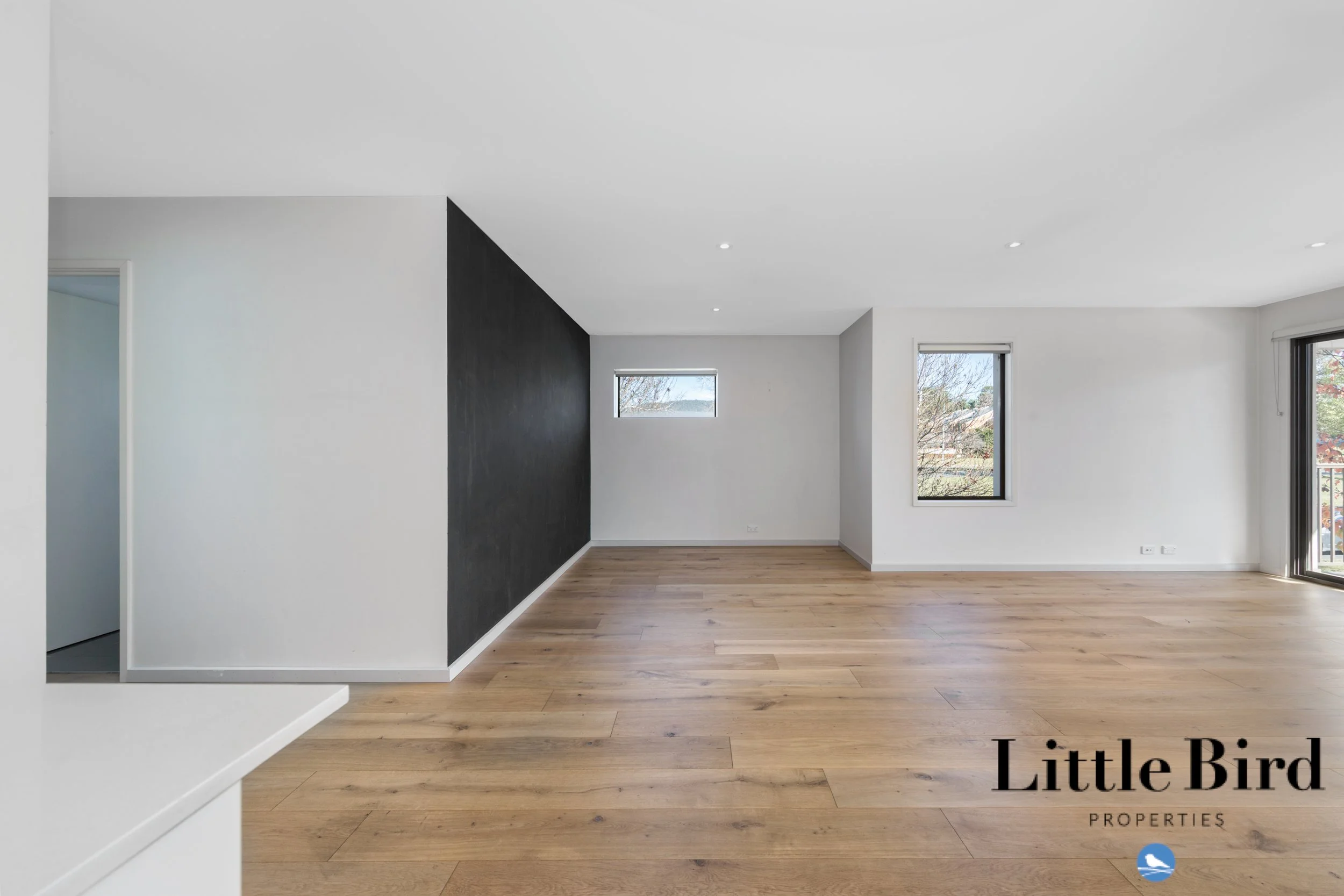 3_39 Jerrabomberra Ave Narrabundah_4.jpg