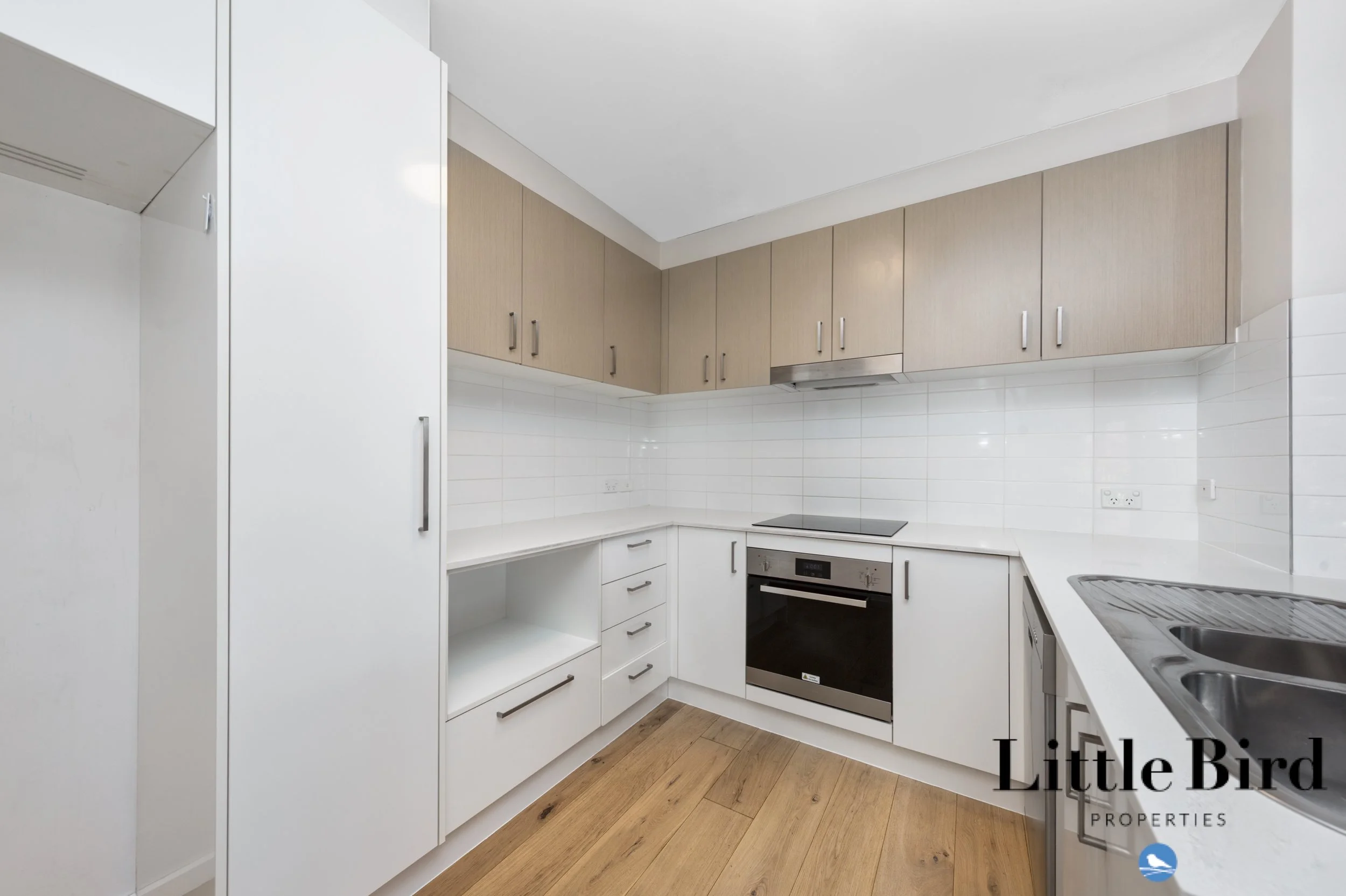 3_39 Jerrabomberra Ave Narrabundah_9.jpg