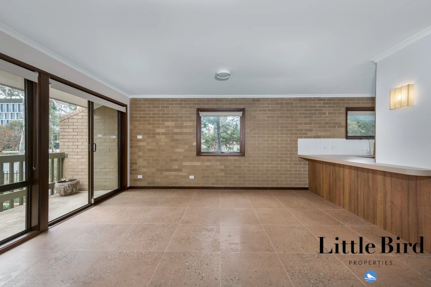 82_9 Murdoch St Lyneham_3.jpg